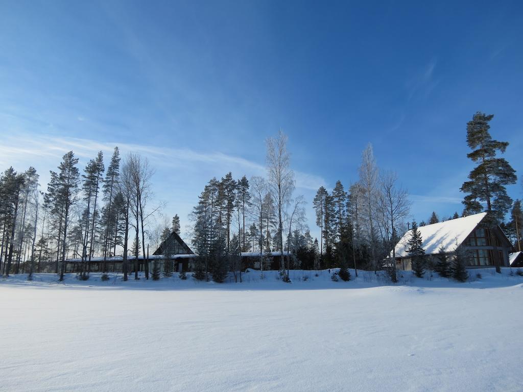 Отель Honkiniemi Эхтяри Экстерьер фото